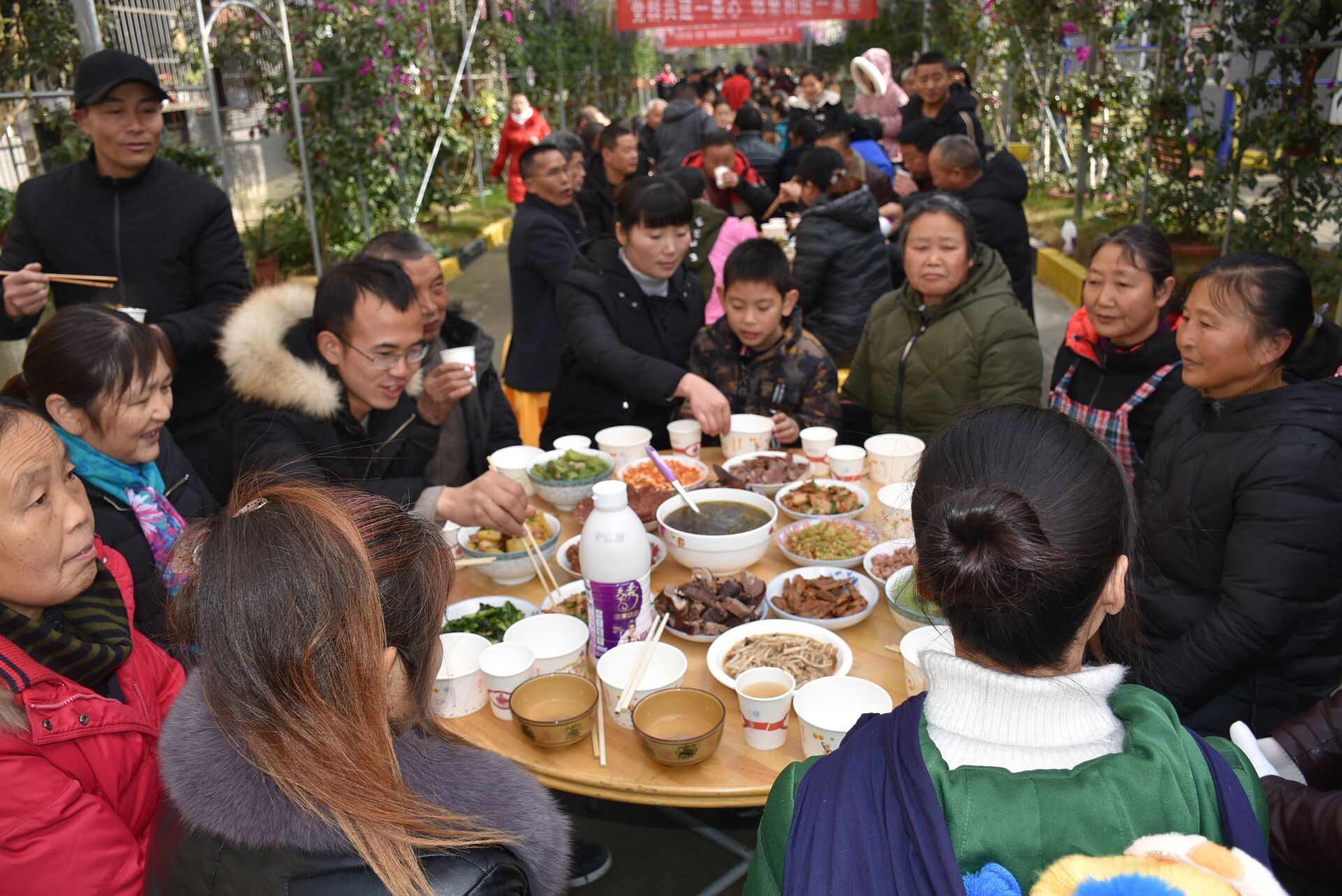 绿城幸福里：邻里一家亲 共建幸福仁