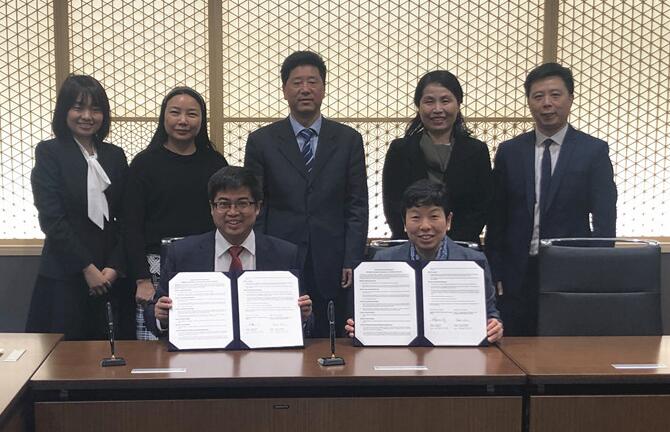 余孝其率四川教育代表团访问新西兰、智利、巴西