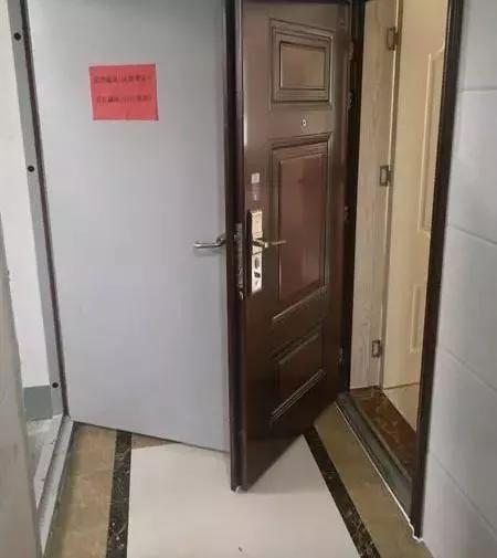 小区门开放还是封闭？居民们各有意见 错时开放！社区出招解烦恼