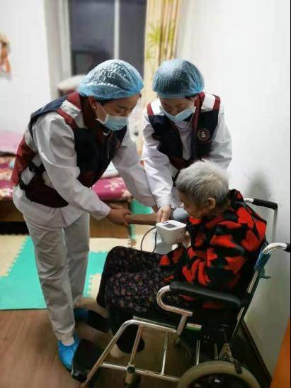 长春开展长护险居家照护服务——丰富护理项目 减轻居民负担