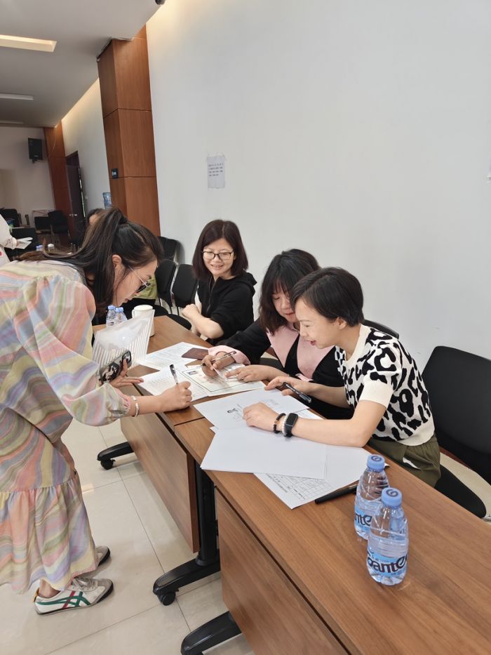 桂溪街道和平社区开展走进方志馆——“小小讲解员”现场面试活动