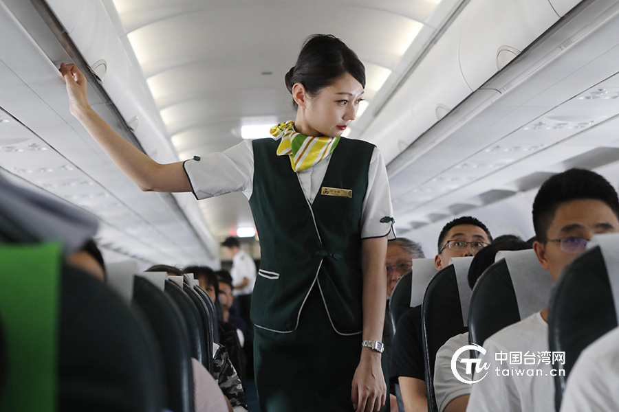 情系新民村 扶贫献真情