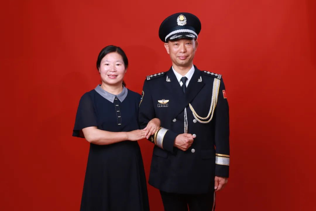 警徽闪烁 坚定初心——记成都市公安局温江分局和盛派出所民警廖松涛