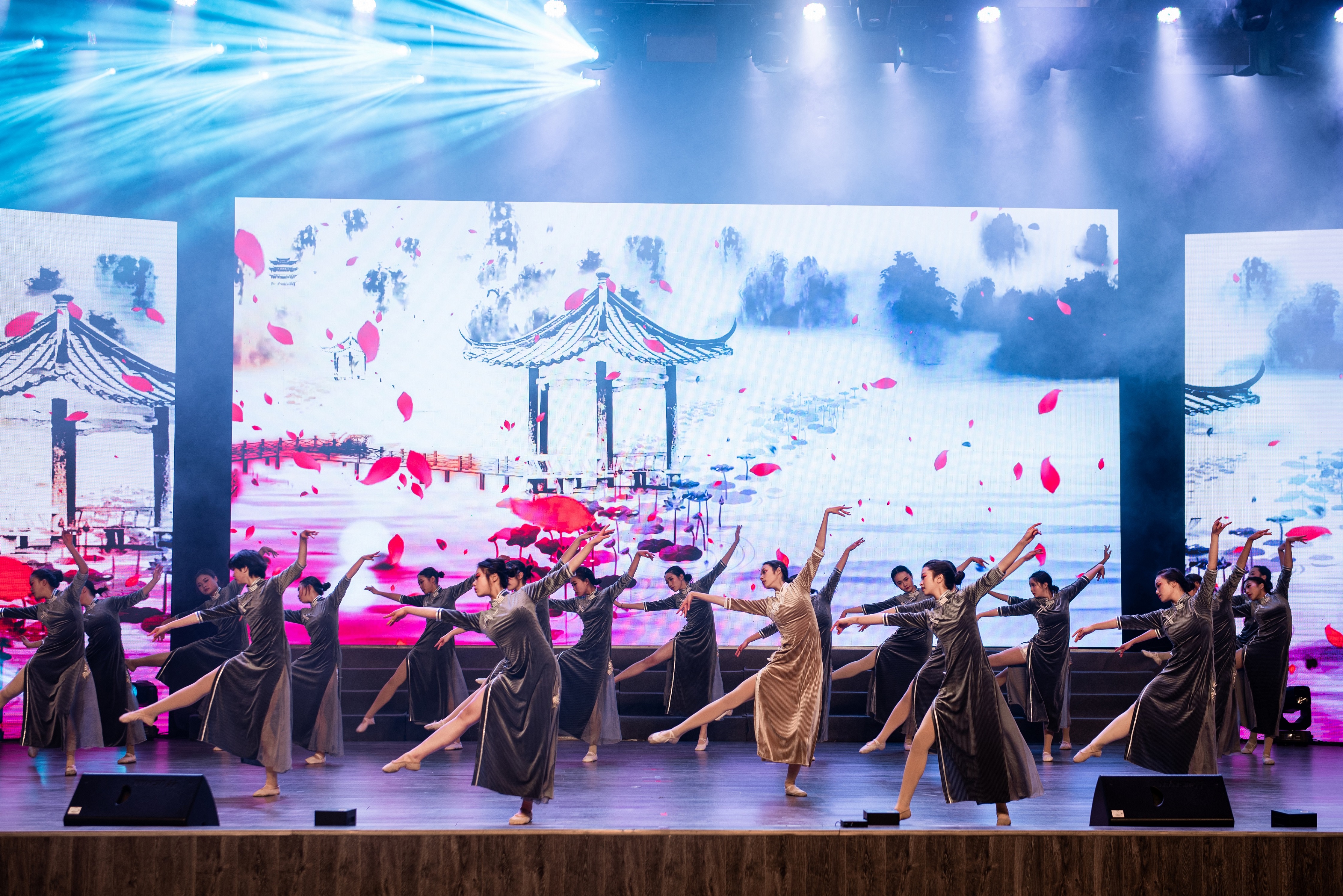 大塘学校第19届“新华文轩杯”校园师生冬季运动会隆重开幕