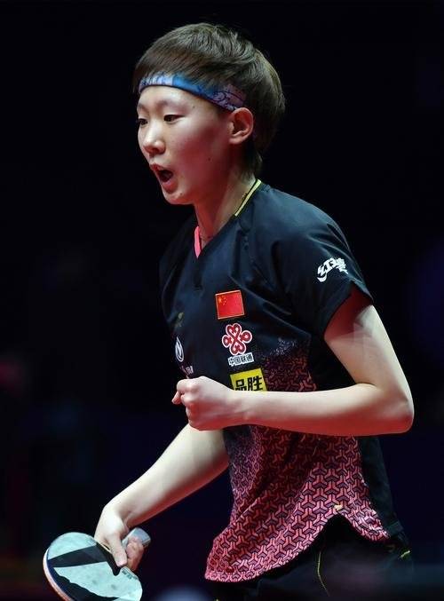 王曼昱：战胜困难比一帆风顺更踏实