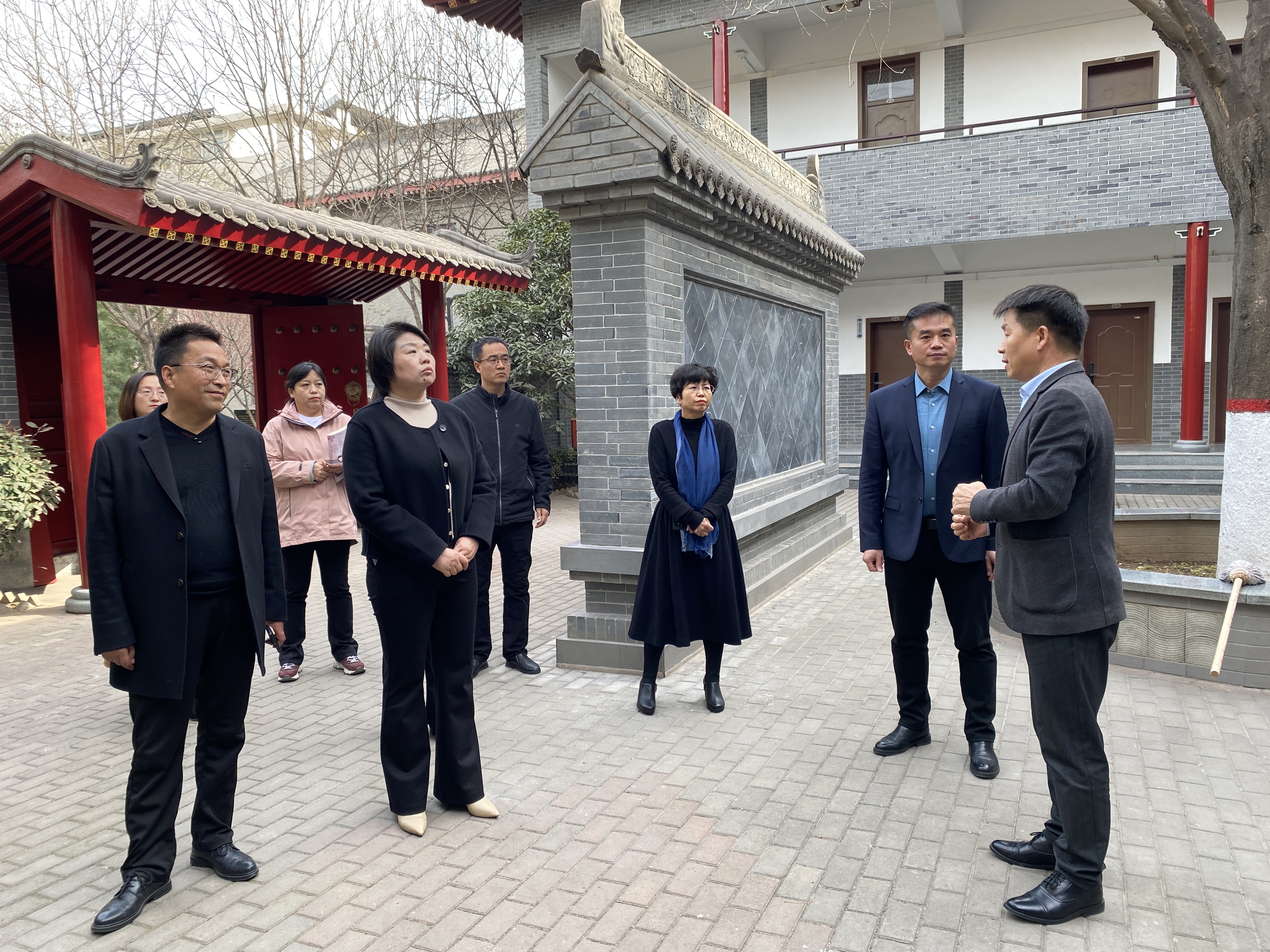 两校交流话育人 互学共鉴促发展