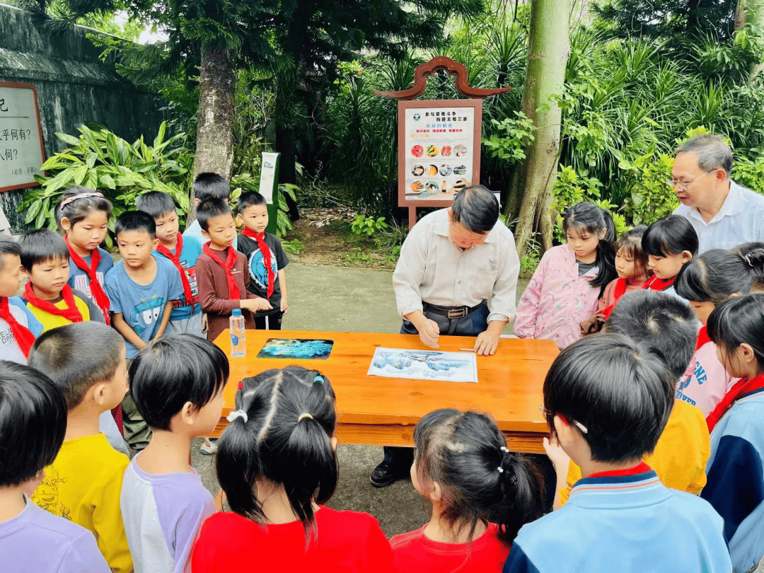 打造宣传文化阵地 助力新时代乡村精神文明建设